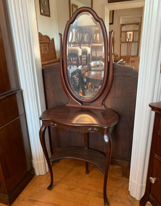 Oval-Mirrored Vanity