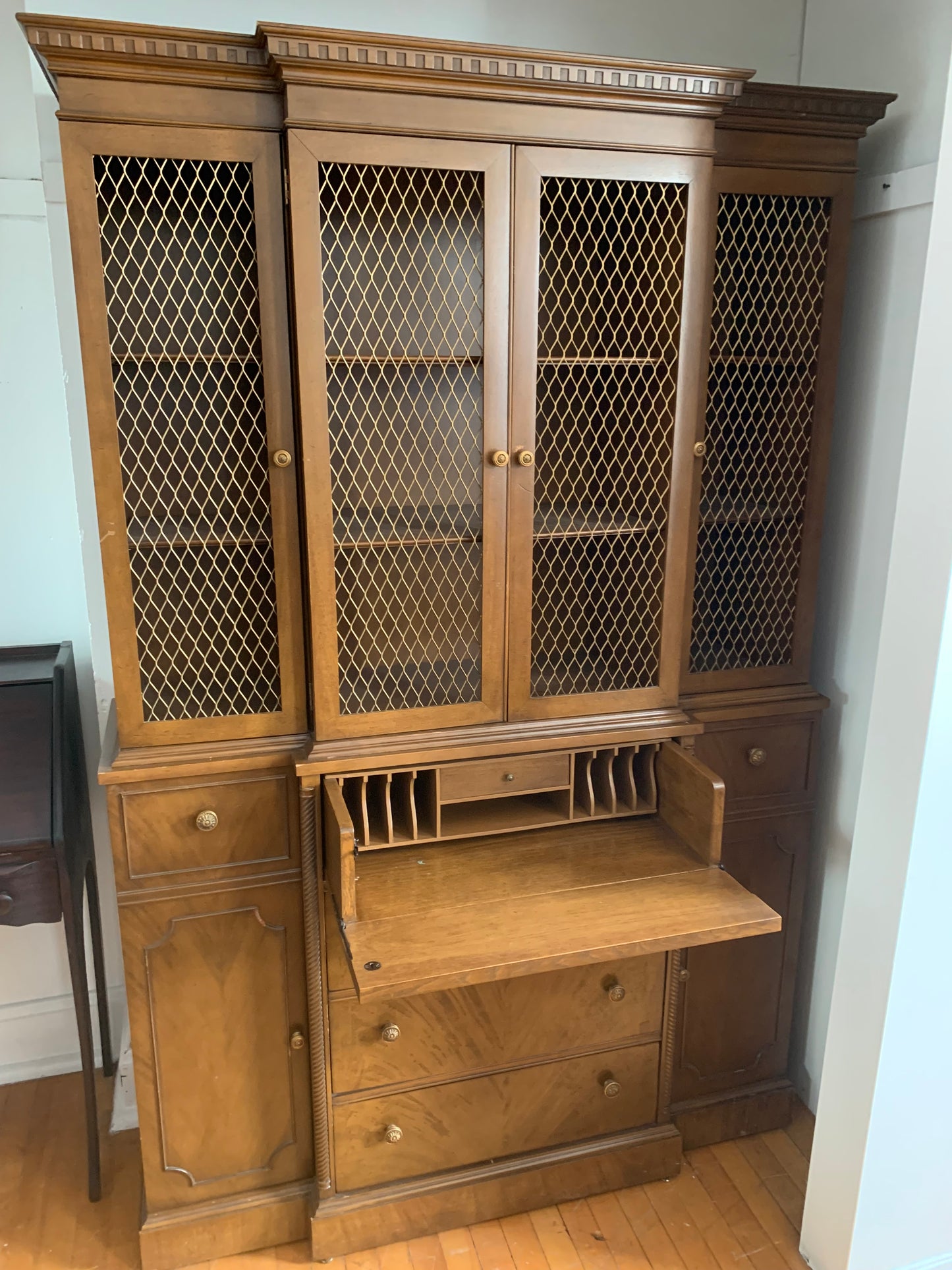 Liquor cabinet